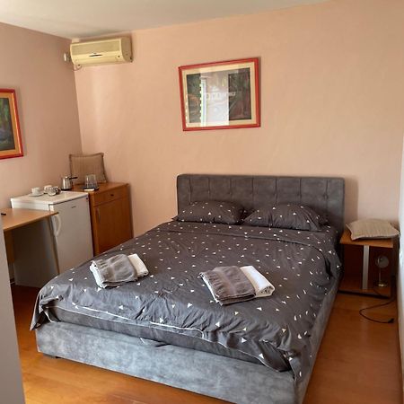 Vila Belilo Σρέμσκι Καρλόβτσι Εξωτερικό φωτογραφία