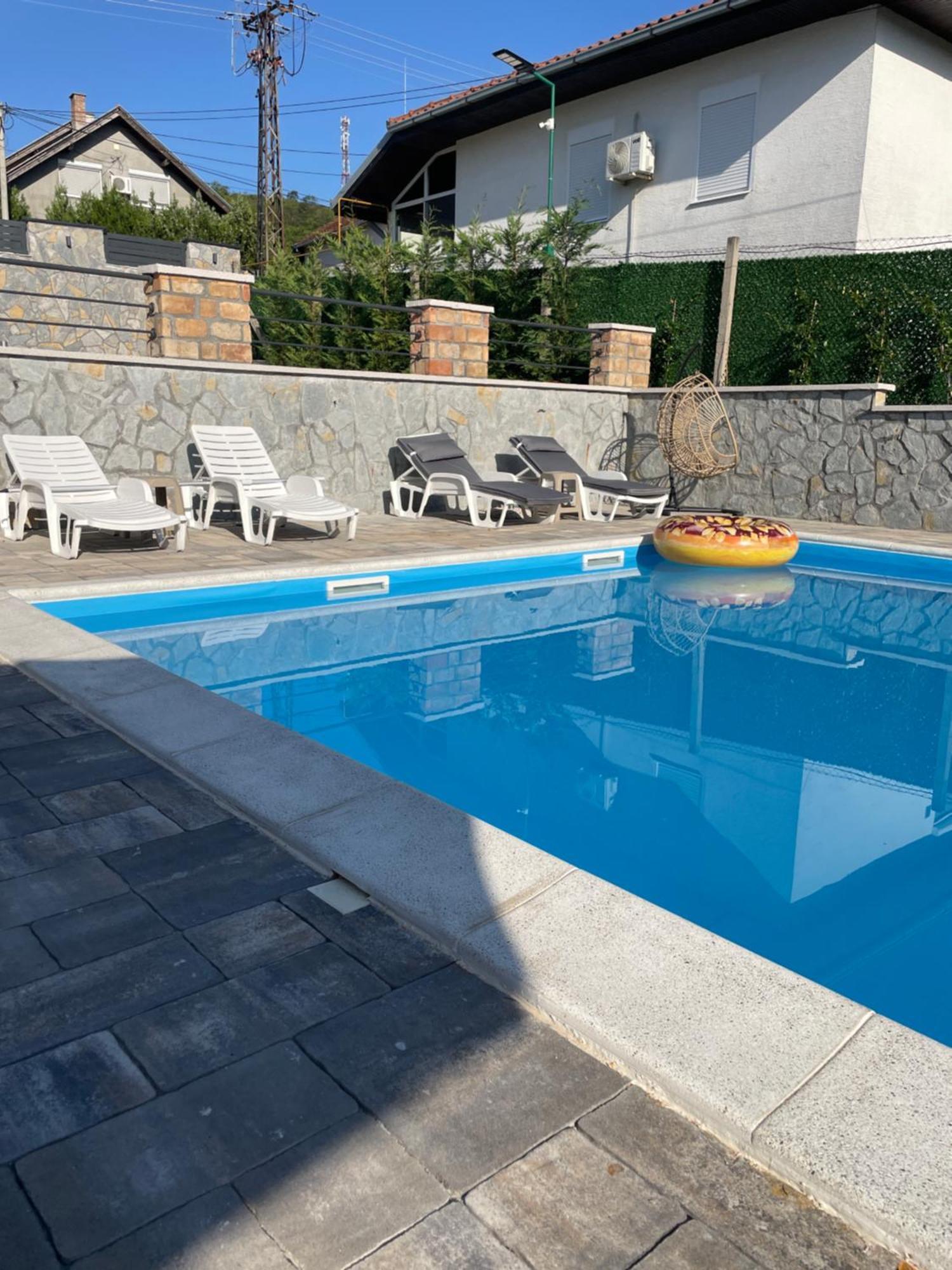 Vila Belilo Σρέμσκι Καρλόβτσι Εξωτερικό φωτογραφία